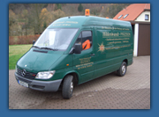 Van with electro-hydraulic autolift. We come to you with this van and weld your molds on site. You as the consumer won´t have any logistics problems